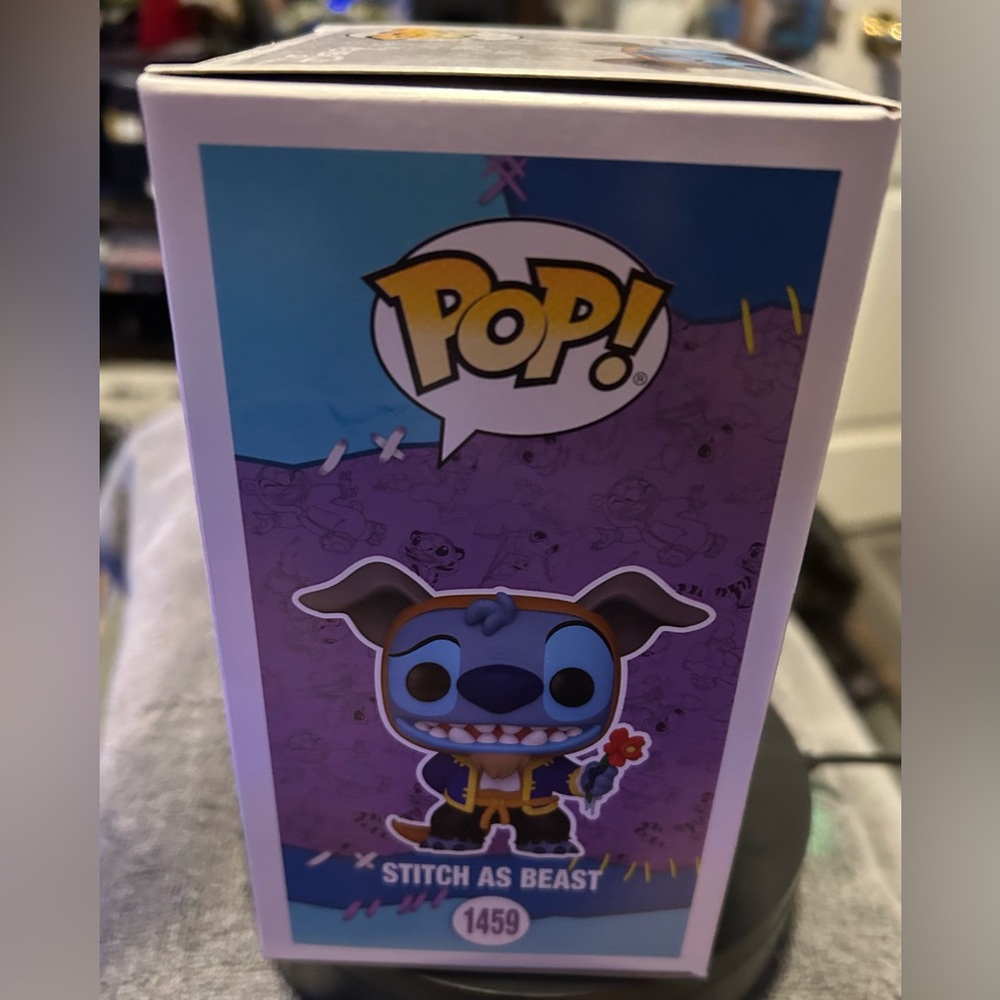 FUNKO POP! “STITCH (AS BEAST)”/STITCH IN COSTUME SERIES/#1459/LIMITED EDITION - Picture 8 of 9